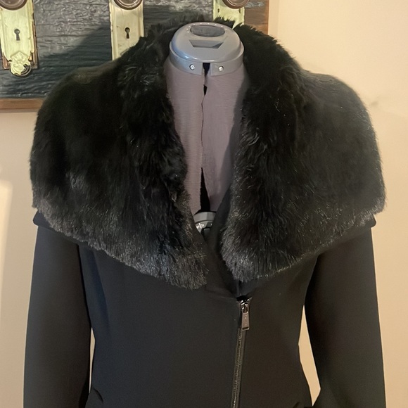 DKNY Black Asymmetrical Wool Mix Coat with Faux Fur Collar Size 14 - Picture 3 of 16